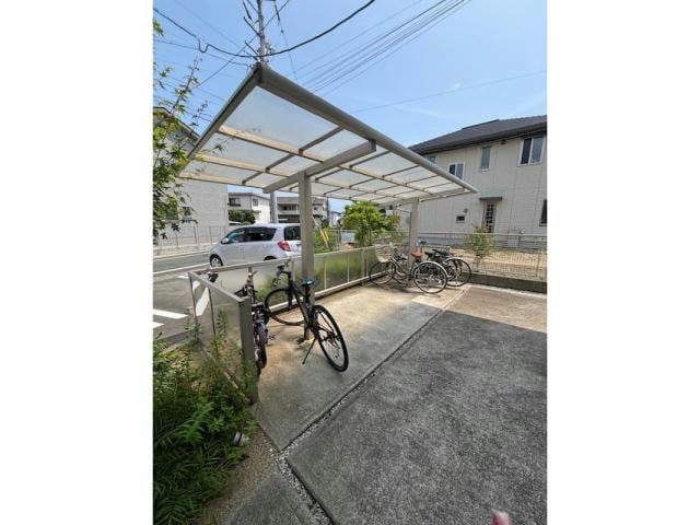 シュプリーム小松の物件外観写真