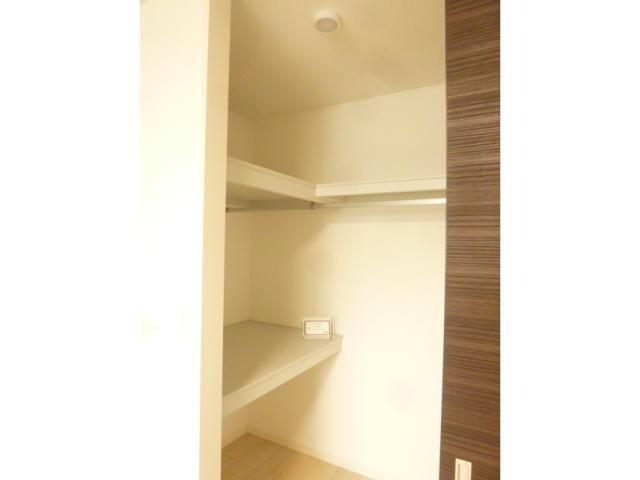 シュプリーム小松の物件内観写真