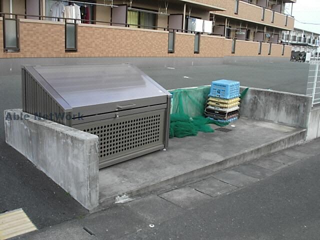 スプランドゥール半田山の物件外観写真