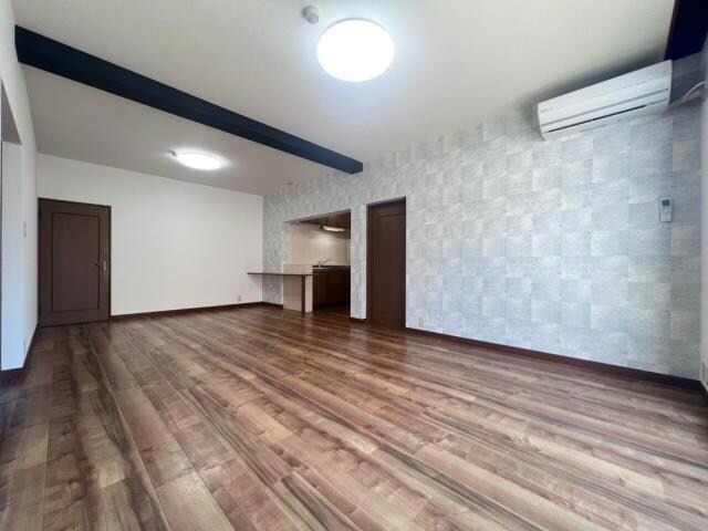 ウッディ広沢の物件外観写真