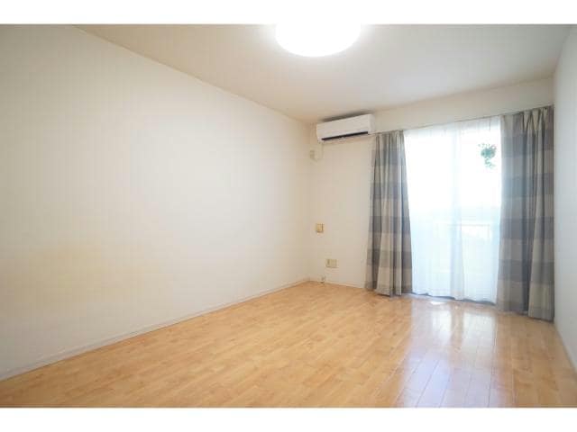 クリエール静岡大学前の物件内観写真