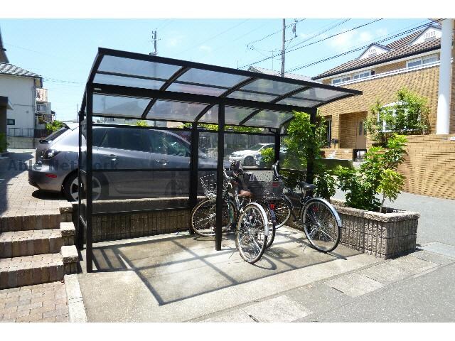 フェリーチェＡ・Ｂ（半田山）の物件外観写真