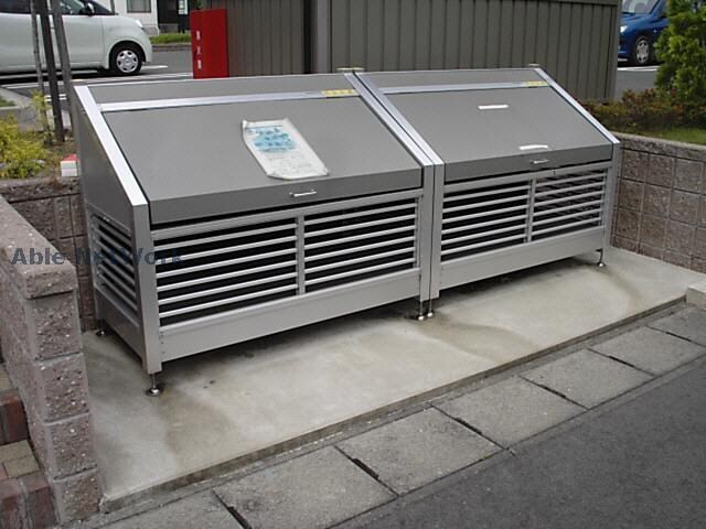 ロイヤルタウン染地台  Ｃ棟の物件外観写真