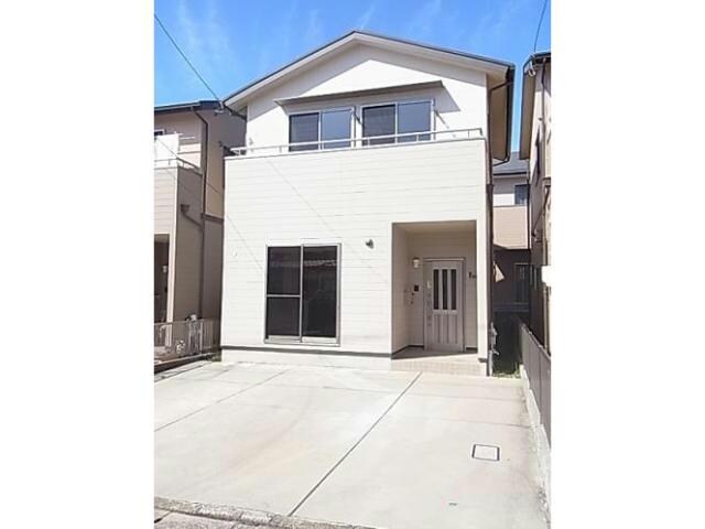 クワトロ泉の物件外観写真