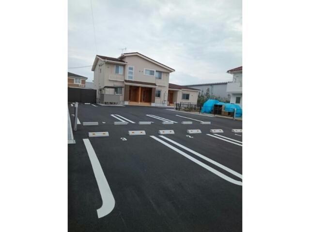 グランデの物件外観写真