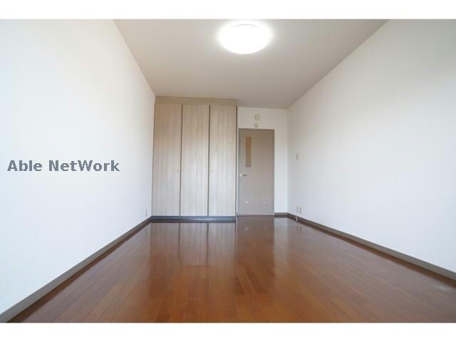 レーディゲン初生の物件外観写真