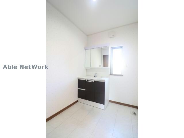 葵西2丁目貸家の物件内観写真