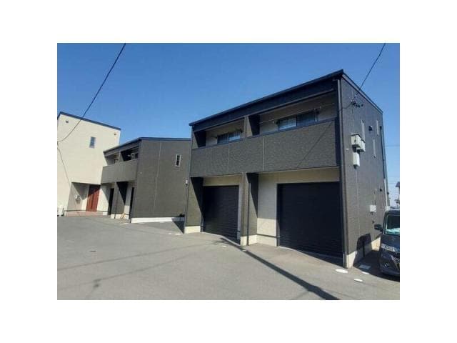 ヴィーブル上島（ガレージ）の物件外観写真