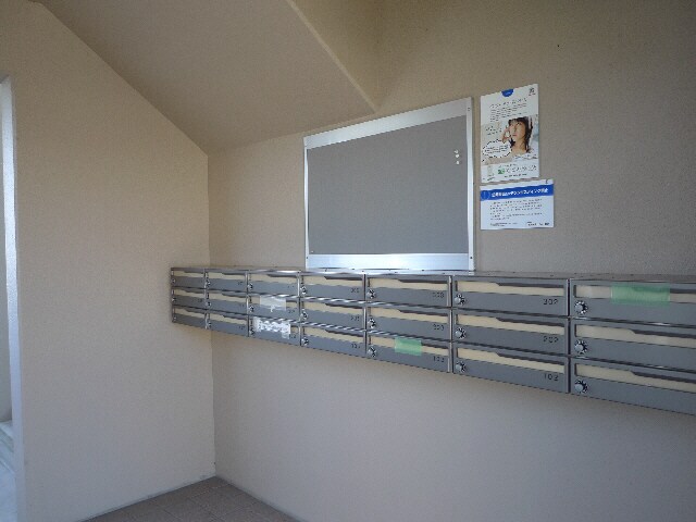 林マンションFの物件外観写真