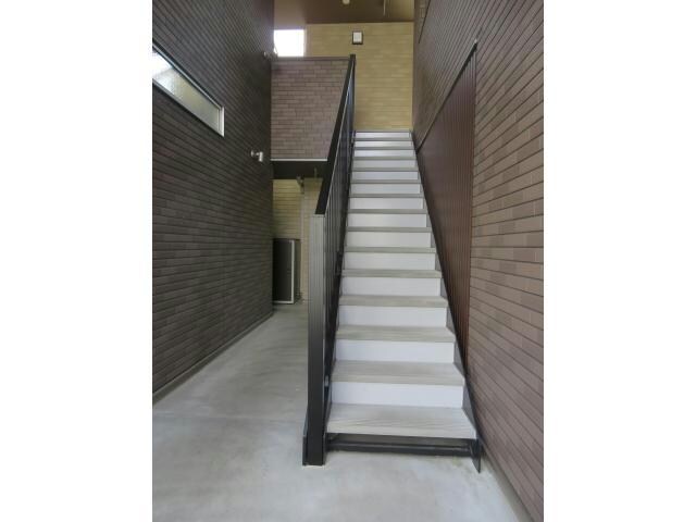 ファイン・イーストの物件外観写真