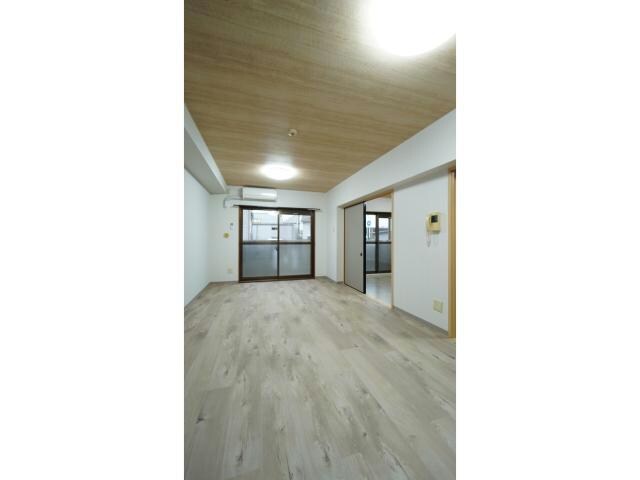 メゾンプレールの物件内観写真