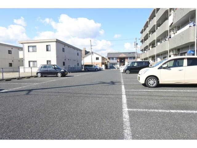 メゾンプレールの物件外観写真