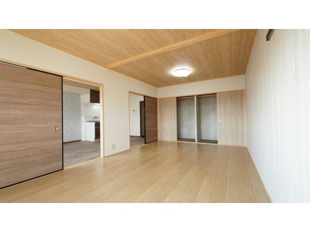 メゾンプレールの物件内観写真