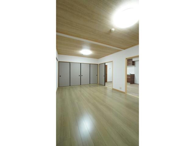 メゾンプレールの物件内観写真