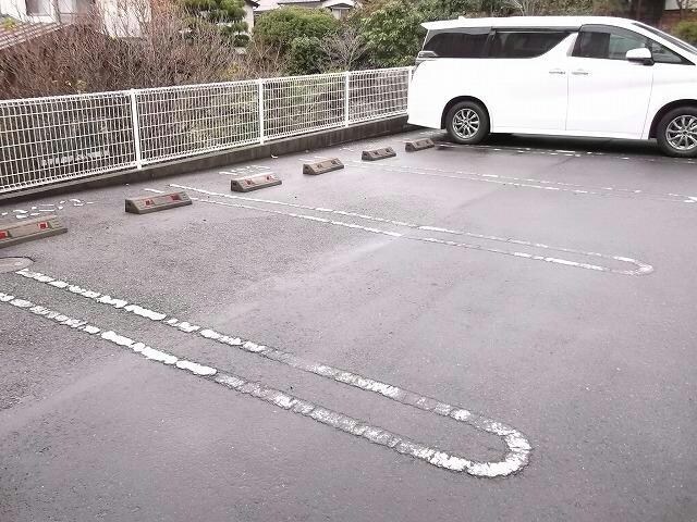 ロザージュの物件外観写真