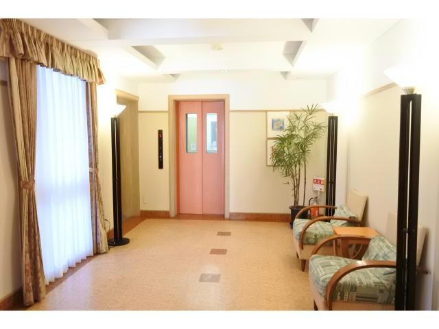 メゾン・ド・ナリヤ　A棟の物件外観写真