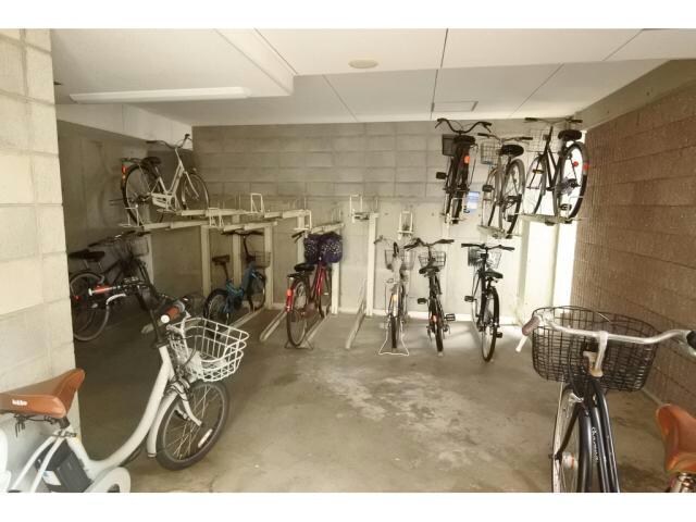 メゾン・ド・ナリヤ　B棟の物件外観写真