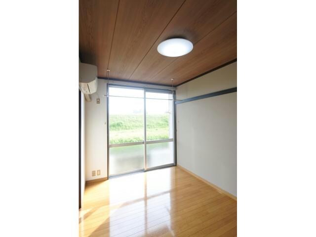 メゾンコーラルの物件内観写真