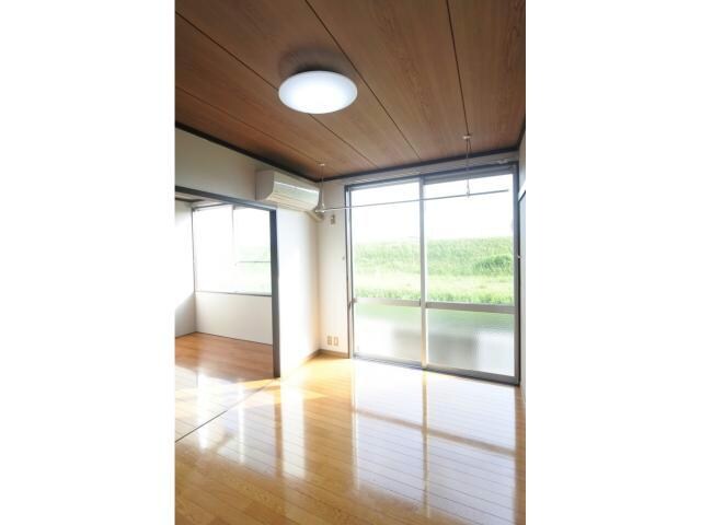 メゾンコーラルの物件内観写真