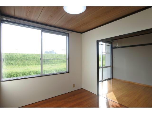 メゾンコーラルの物件内観写真