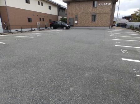 ボナールヴィラの物件外観写真