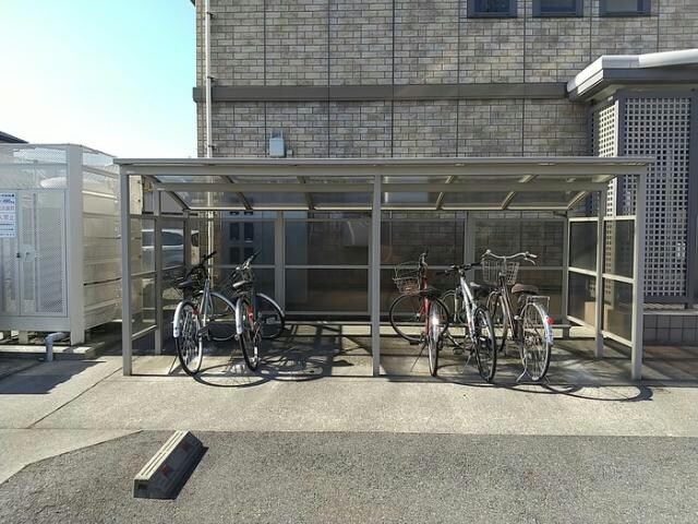 クレールニシヤマⅢの物件外観写真