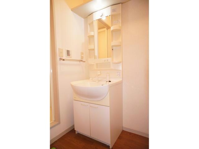 グリーン・ヴィラの物件内観写真