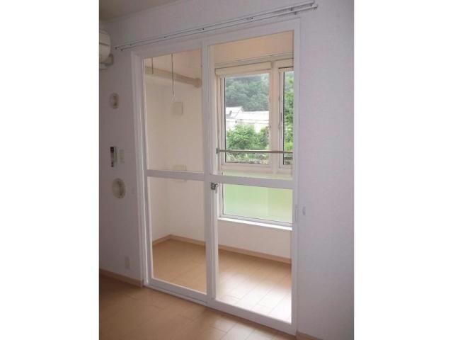 ネオン・アージュＡの物件内観写真