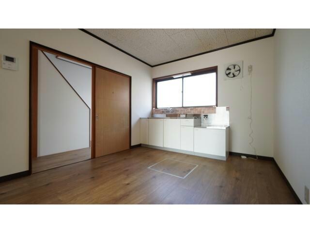 テラスハウス美保の物件内観写真