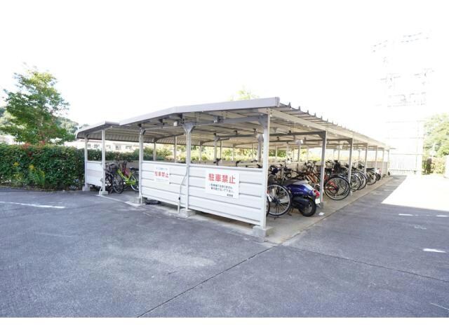 グランドハイツ正蓮寺61の物件外観写真