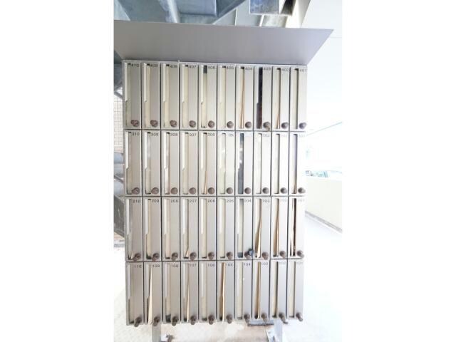 グランドハイツ正蓮寺61の物件外観写真