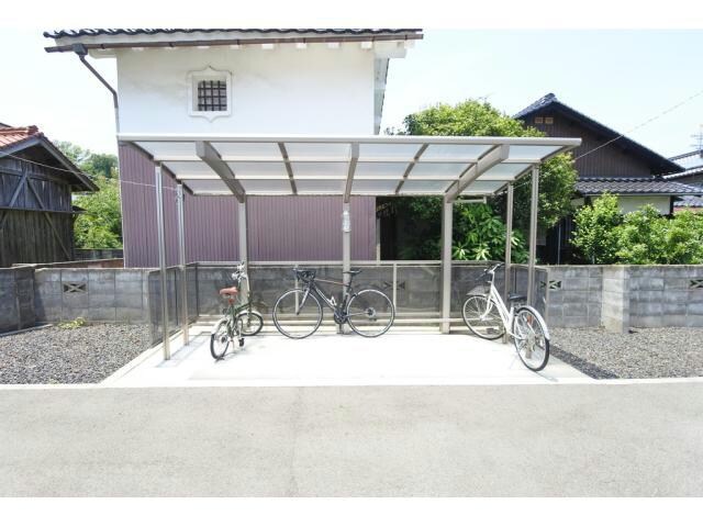 プラシードプレイスの物件外観写真