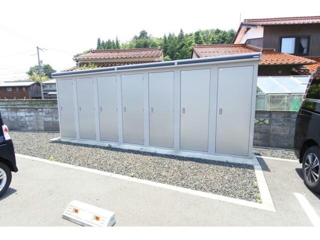 プラシードプレイスの物件外観写真