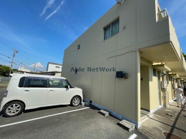 黒岩タウンハウスの物件外観写真