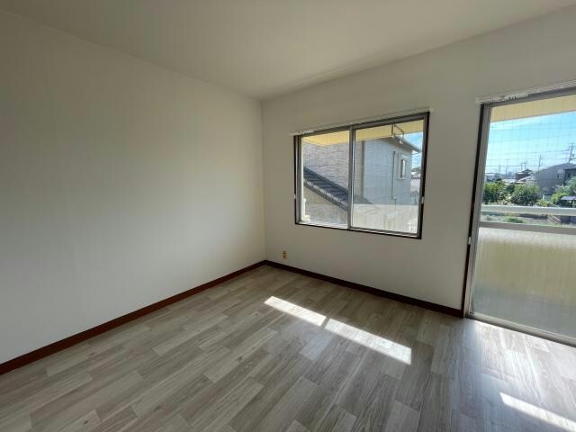 黒岩タウンハウスの物件内観写真