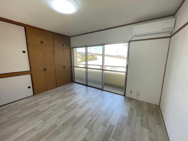 黒岩タウンハウスの物件内観写真