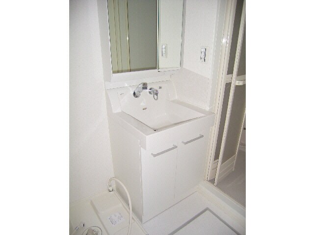 星川駅 徒歩8分 2階の物件内観写真