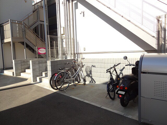 三ツ沢上町駅 徒歩11分 2階の物件外観写真