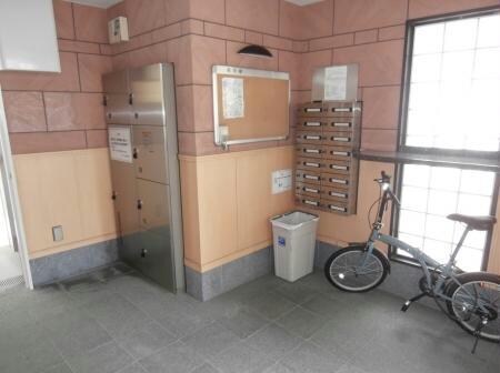 三ツ沢上町駅 徒歩2分 1階の物件外観写真