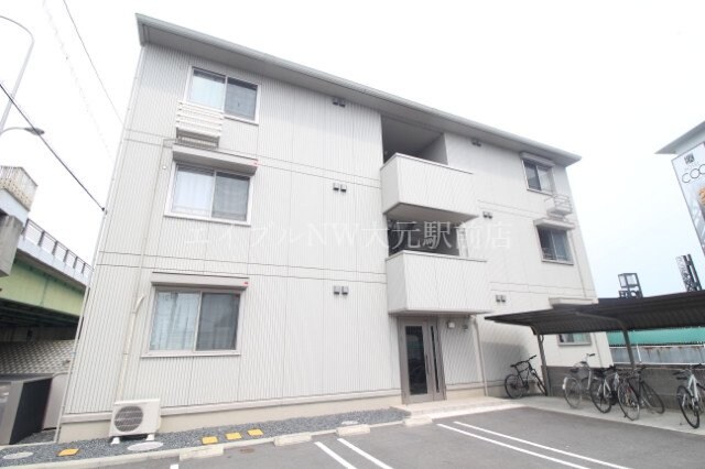 メナージュの物件外観写真