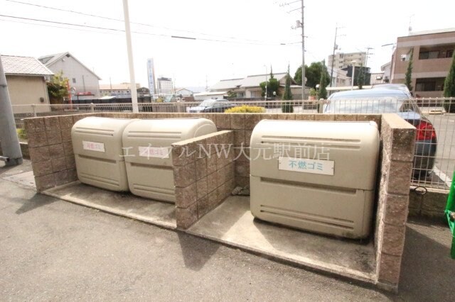 COCO西市の物件外観写真