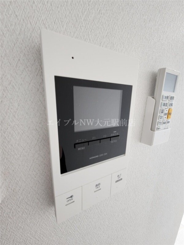 コクーン大元駅前の物件内観写真