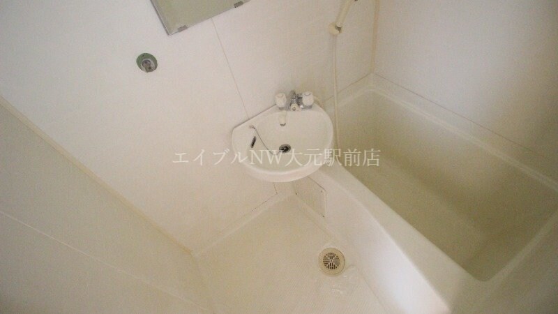 ビューラージュネスの物件内観写真