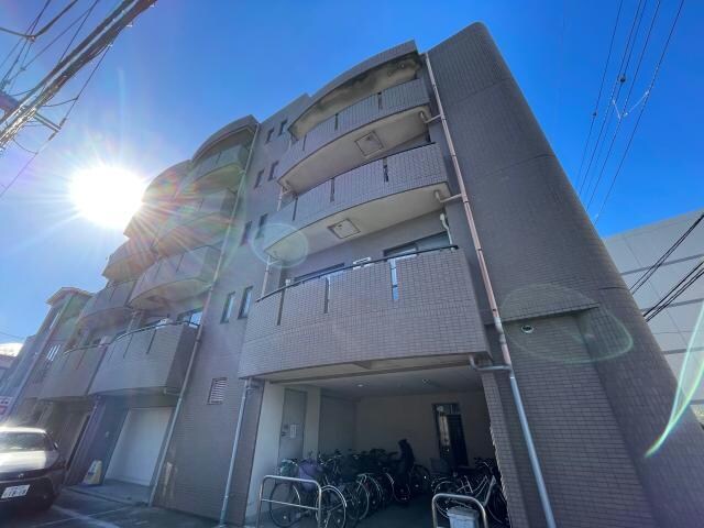 リムジェールピエスの物件外観写真