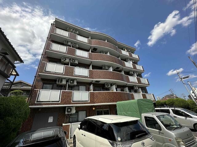 メゾンドリバージュの物件外観写真