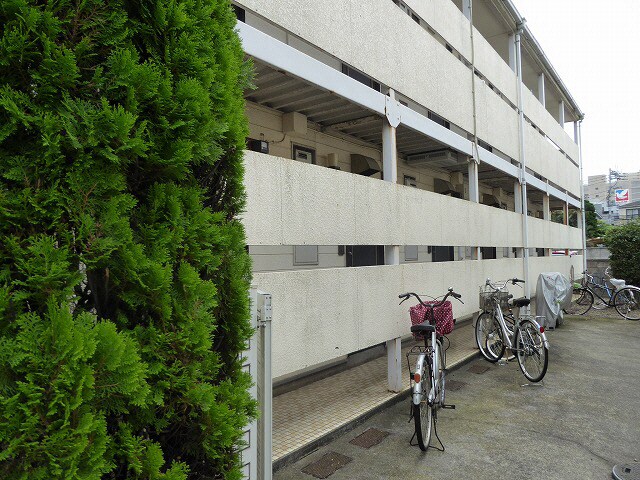 キャピタル中川の物件外観写真