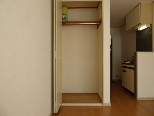 キャピタル中川の物件内観写真