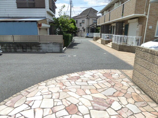 センターハウスA棟の物件外観写真