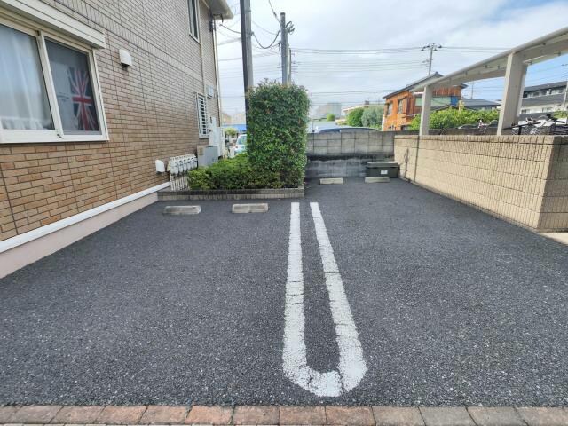 センターハウスBの物件外観写真