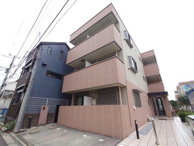 ビラ・エスト・ラートの物件外観写真